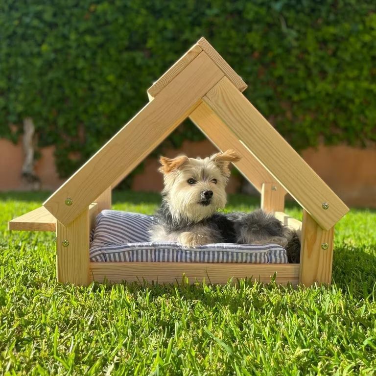 Imagen relacionada con Caseta Madera de Interior para Mascotas 76x44x55cm